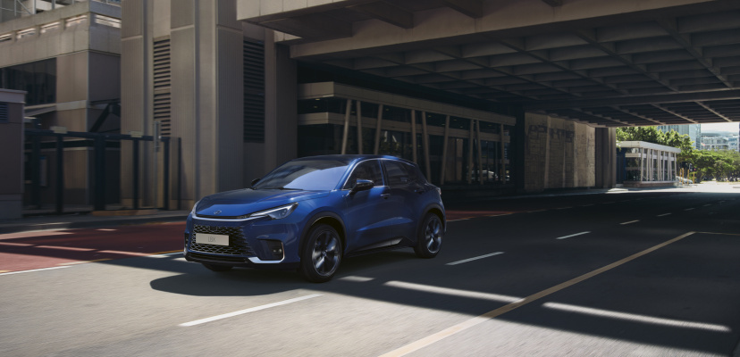 Roadshow Lexus LBX